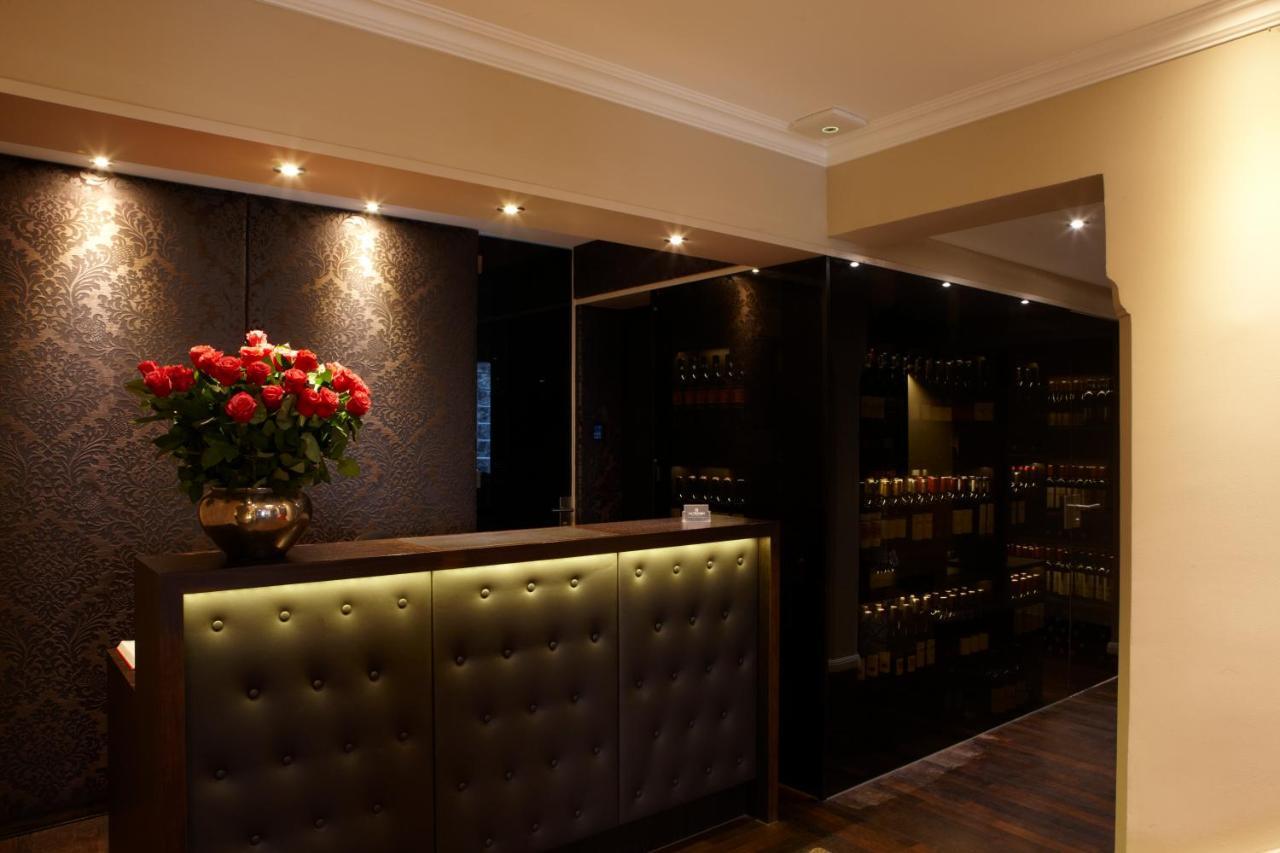 Gutwinski Hotel เฟลด์เคียร์ช ภายนอก รูปภาพ
